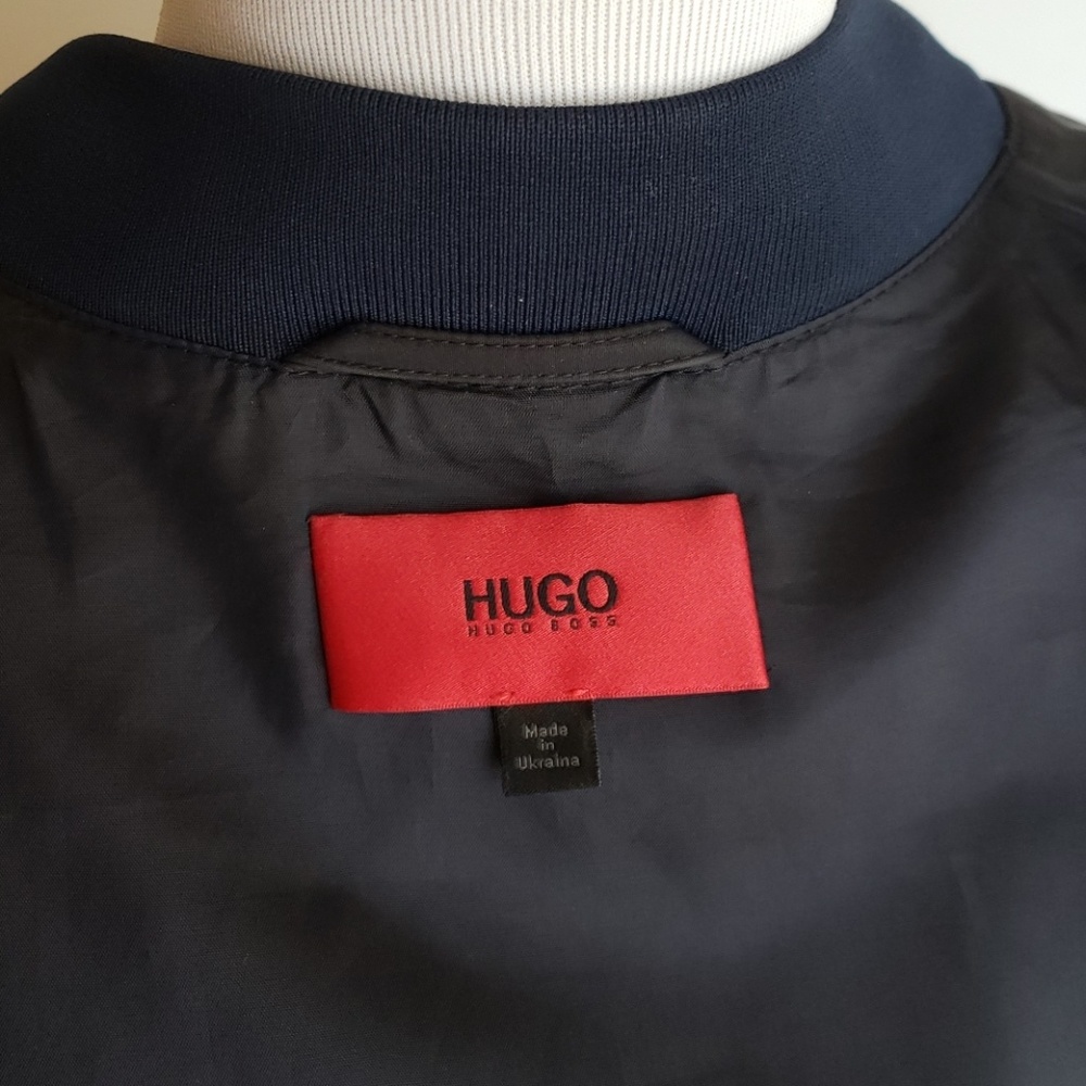 Hugo Boss - Picture 5 of 5